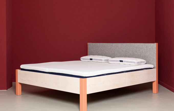 Johanenlies Upcycling Bett Altiers Mit Kopfteil Aus Wollfilz