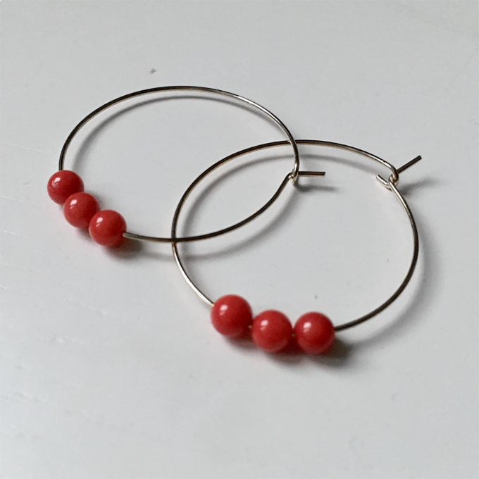 nahili CREOLEN "simple mini dot" Ohrringe Korallen Naturstein Perlen