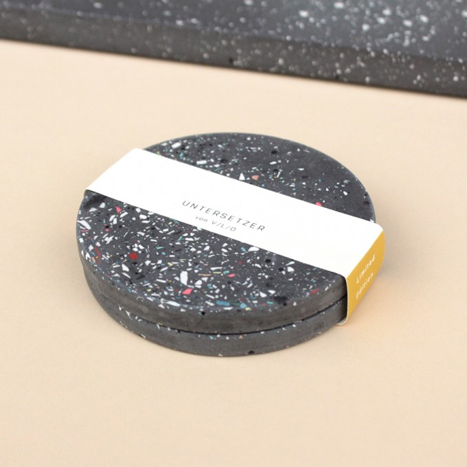 2 Terrazzo Untersetzer Schwarz / VLO design 2 Terrazzo Untersetzer Schwarz / VLO design