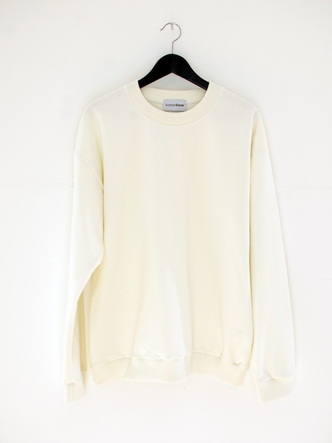 AnotherBlank OVERSIZED CREWNECK OFF-WHITE 275G AB_CN_M_010 AnotherBlank OVERSIZED CREWNECK OFF-WHITE 275G AB_CN_M_010