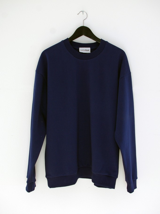 AnotherBlank OVERSIZED CREWNECK NAVY 275G AB_CN_M_010 AnotherBlank OVERSIZED CREWNECK NAVY 275G AB_CN_M_010