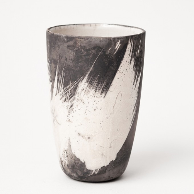 Raku-Becher "John" Typ Q – studio.drei
Raku-Becher "John" Typ Q – studio.drei