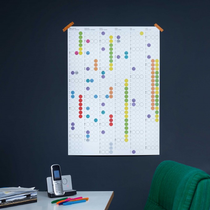 dot on half / Halbjahresplaner 2019 – mit über 700 Klebepunkten in 12 Farben dot on half / Halbjahresplaner 2019 – mit über 700 Klebepunkten in 12 Farben