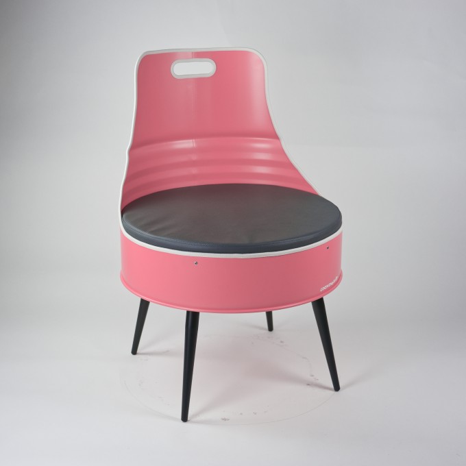 Stuhl aus einem Hamburger Ölfass - Lockengelöt