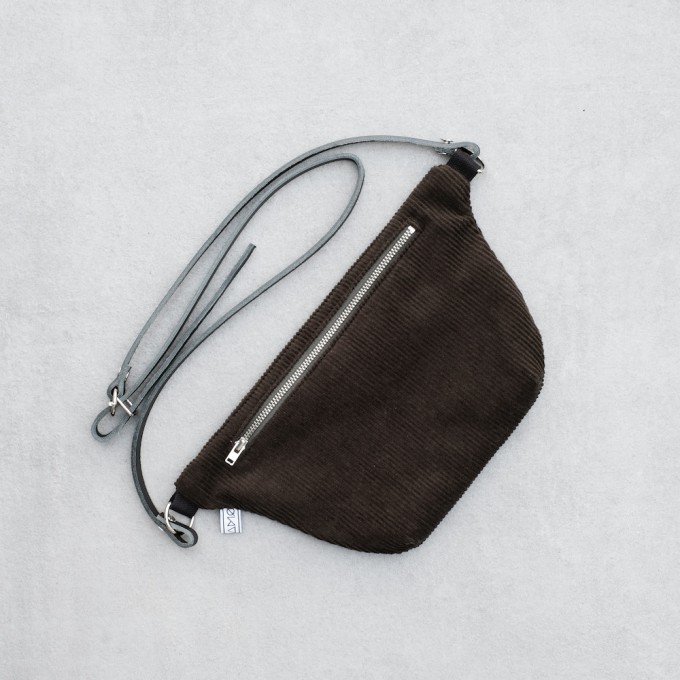 ZACAMO – Bauchtasche •Cord• flaschengrün ZACAMO – Bauchtasche •Cord• flaschengrün
