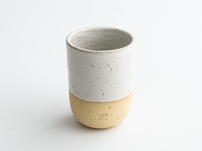 NOTON Keramik // Becher Weiß Beige NOTON Keramik // Becher Weiß Beige