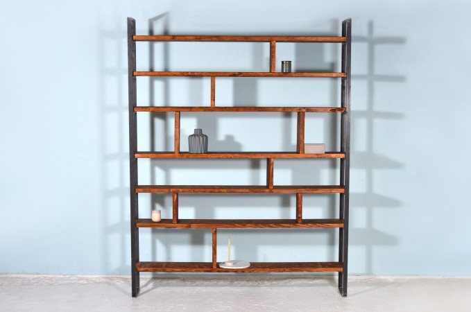 Upcycling Bücherregal aus Gerüstbretter & Eisen | SUSTEREN ZWART Upcycling Bücherregal aus Gerüstbretter & Eisen | SUSTEREN ZWART