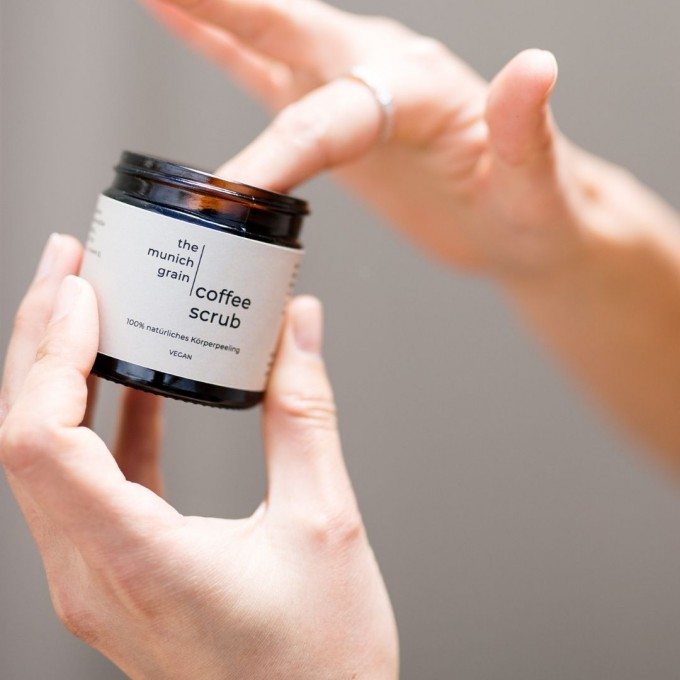 Coffee Scrub (veganes Kaffee-Peeling) von the munich grain (120ml) Coffee Scrub (veganes Kaffee-Peeling) von the munich grain (120ml)