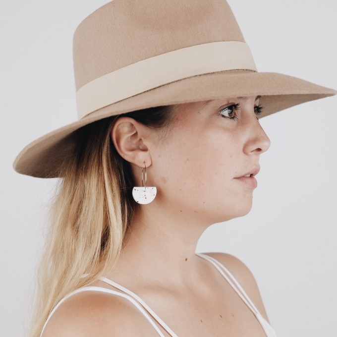 EVE + ADIS // SEMI CIRCLE HOOPS speckled EVE + ADIS // SEMI CIRCLE HOOPS speckled