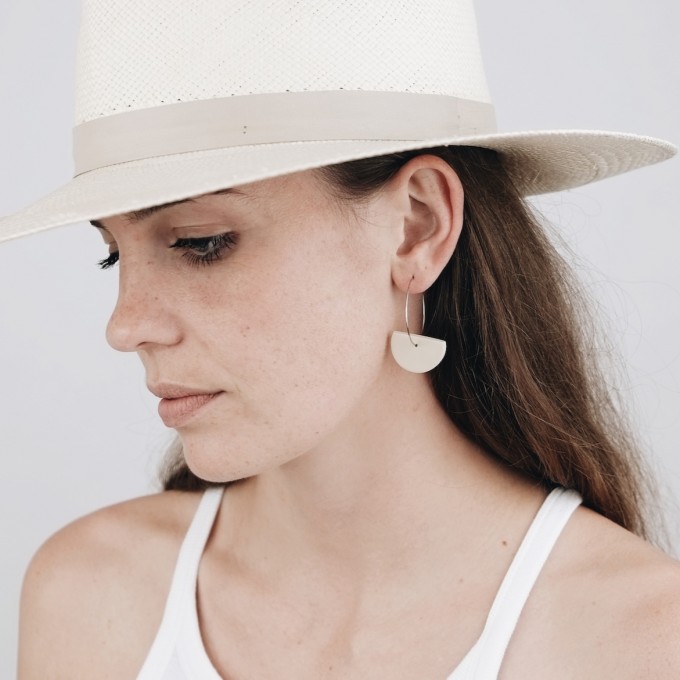 EVE + ADIS // SEMI CIRCLE EARRINGS pebble grey EVE + ADIS // SEMI CIRCLE EARRINGS pebble grey