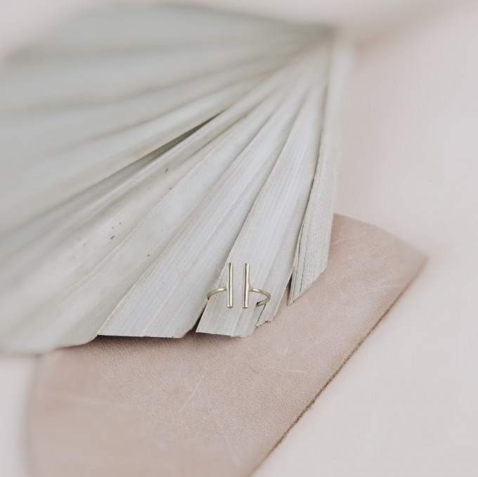BRASSCAKE // Mini T Ring BRASSCAKE // Mini T Ring