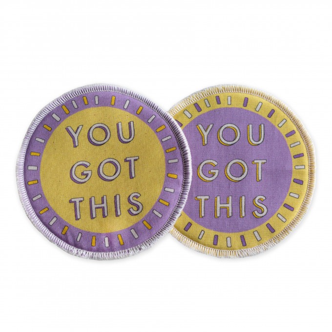 Waschbare Stilleinlagen mit homegrown Design und Social Impact von moodie x You got this Waschbare Stilleinlagen mit homegrown Design und Social Impact von moodie x You got this