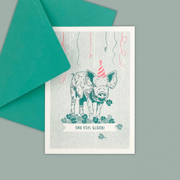 Feingeladen // LOVELY BEASTS // Piggy »Sau viel Glück!« (TLFR) // RISO-Klappkarte, A6 Feingeladen // LOVELY BEASTS // Piggy »Sau viel Glück!« (TLFR) // RISO-Klappkarte, A6