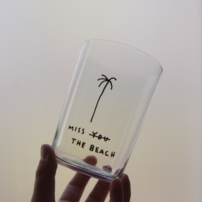 MISS THE BEACH Glas – Johanna Schwarzer MISS THE BEACH Glas – Johanna Schwarzer