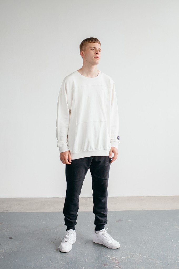 Goodbois Sailing Crewneck off-white Goodbois Sailing Crewneck off-white