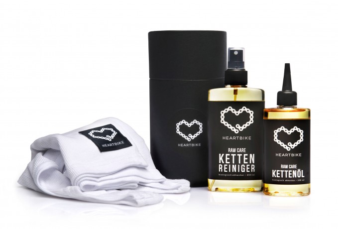 HEARTBIKE RAW CARE BOX | Kettenöl, Kettenreiniger und ein Feinripp HEARTBIKE RAW CARE BOX | Kettenöl, Kettenreiniger und ein Feinripp