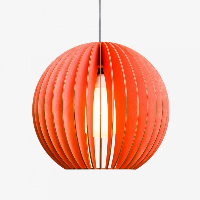 AION Pendelleuchte aus Holz (rot) AION Pendelleuchte aus Holz (rot)