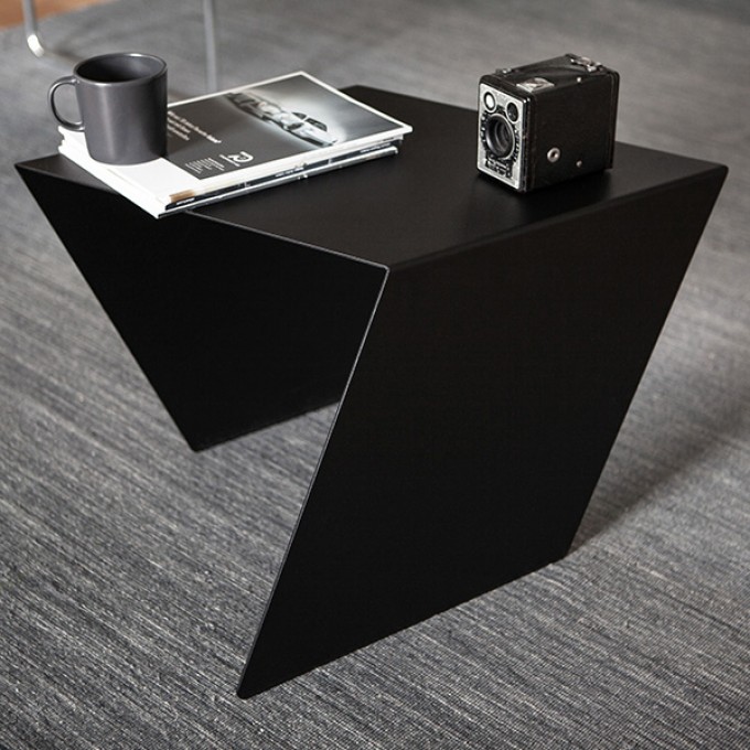 CHEVRON Table – StudioMakuko CHEVRON Table – StudioMakuko