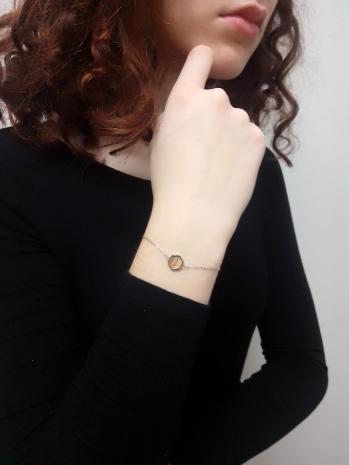 BeWooden Armband mit Holzdetail - Lini Hexagon Bracelet BeWooden Armband mit Holzdetail - Lini Hexagon Bracelet