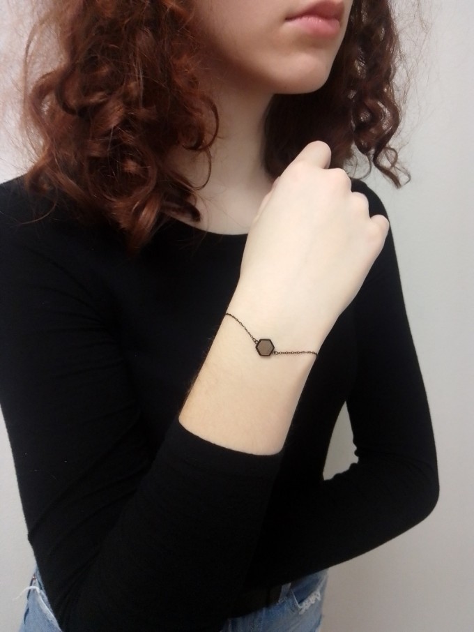 BeWooden Armband mit Holzdetail - Apis Nox Hexagon Bracelet