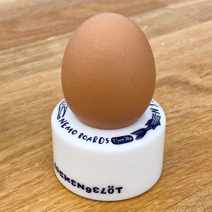 Lockengelöt Egg Flip - Der Eierbecher aus upgecycelten Skateboardrollen - 