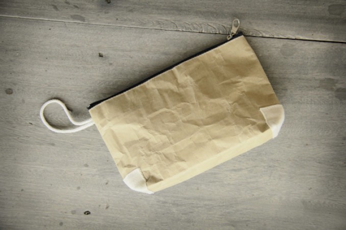 Federmappe, Kulturbeutel, handgefertigtes Etui aus Zementsack-Papier BY COPALA
Federmappe, Kulturbeutel, handgefertigtes Etui aus Zementsack-Papier BY COPALA