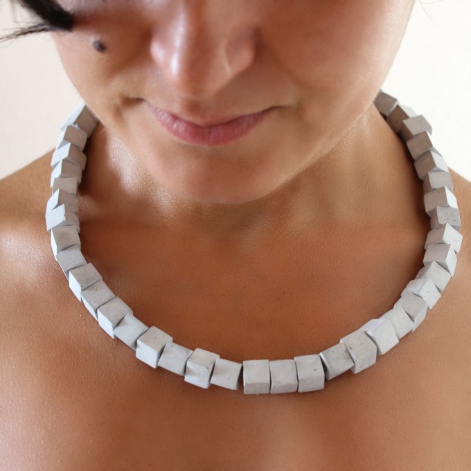 Beton Schmuck, Kette, Moderne Halskette, Minimalistischer Schmuck aus Beton by ORTOGONALE Beton Schmuck, Kette, Moderne Halskette, Minimalistischer Schmuck aus Beton by ORTOGONALE