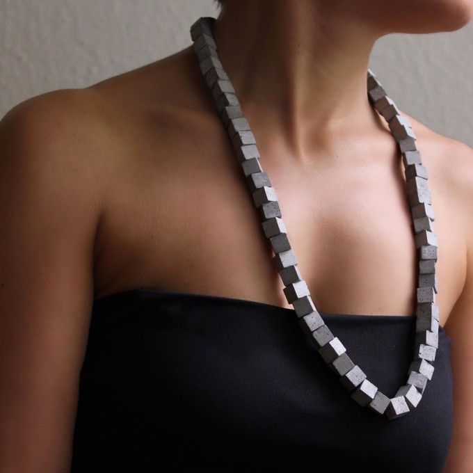 Beton Kette, Moderne Halskette, Minimalistischer Schmuck aus Beton by ORTOGONALE Beton Kette, Moderne Halskette, Minimalistischer Schmuck aus Beton by ORTOGONALE