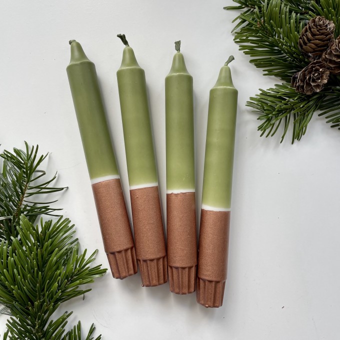 Hej Candles x Dip Dye Kerzen Kupfer-Oliv (4er-Set) Hej Candles x Dip Dye Kerzen Kupfer-Oliv (4er-Set)