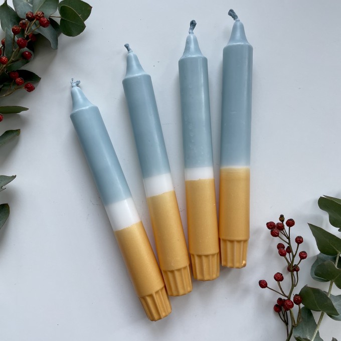 Hej Candles x Dip Dye Kerzen Gold-Hellblau (4er-Set) Hej Candles x Dip Dye Kerzen Gold-Hellblau (4er-Set)