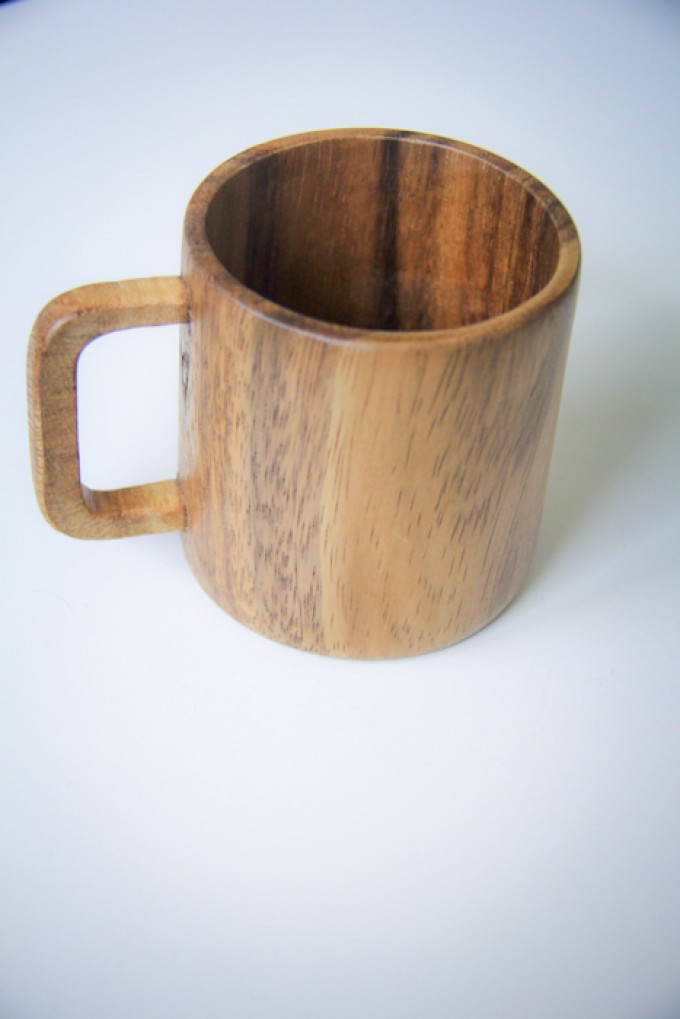 Kaffeetasse aus Akazie, handgefertigter Holz-Becher BY COPALA