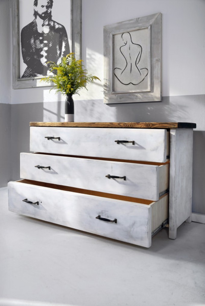 Kommode im Landhaus-Stil Inez in White Wash Kommode im Landhaus-Stil Inez in White Wash
