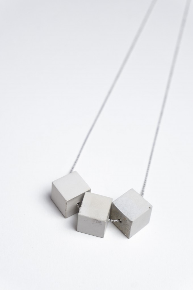 Klunkergrau Betonschmuck | 3x Großer Würfel aus Beton Klunkergrau Betonschmuck | 3x Großer Würfel aus Beton