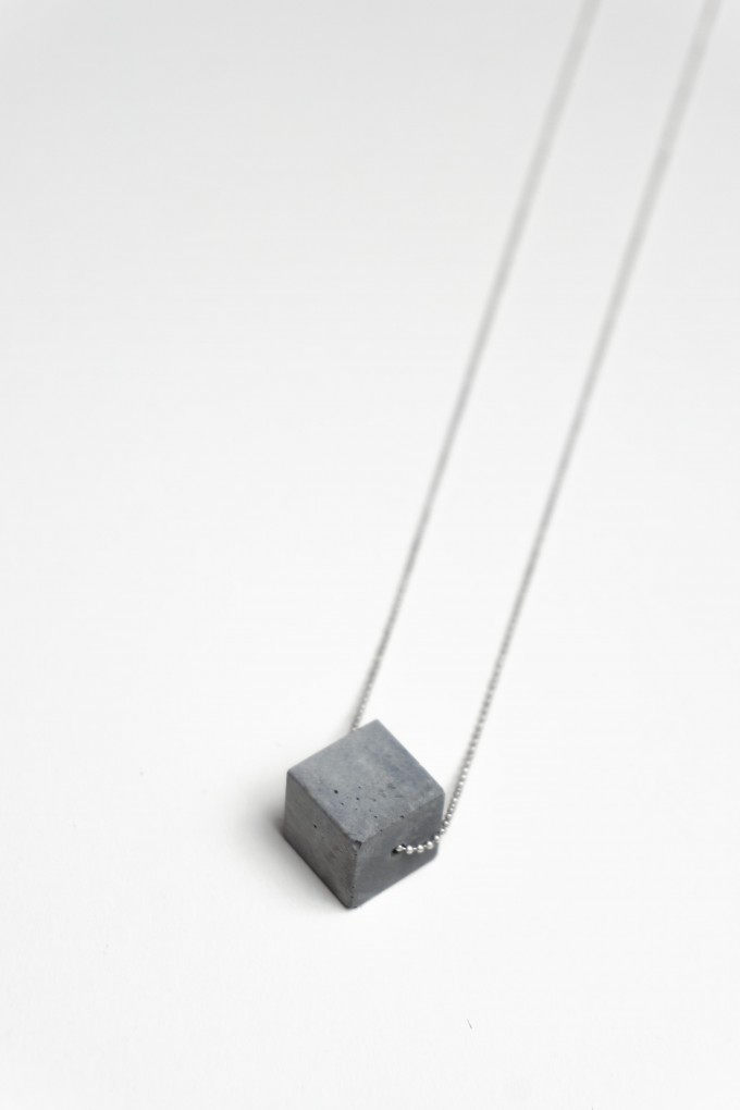 Klunkergrau Betonschmuck | Großer Würfel aus Beton Klunkergrau Betonschmuck | Großer Würfel aus Beton