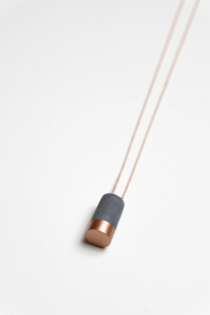 Klunkergrau Betonschmuck | Dunkle Tonne aus Beton Klunkergrau Betonschmuck | Dunkle Tonne aus Beton