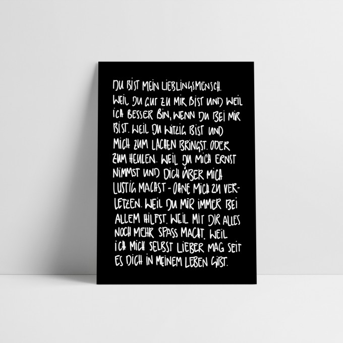 Love is the new black - Postkarte "Lieblingsmensch"