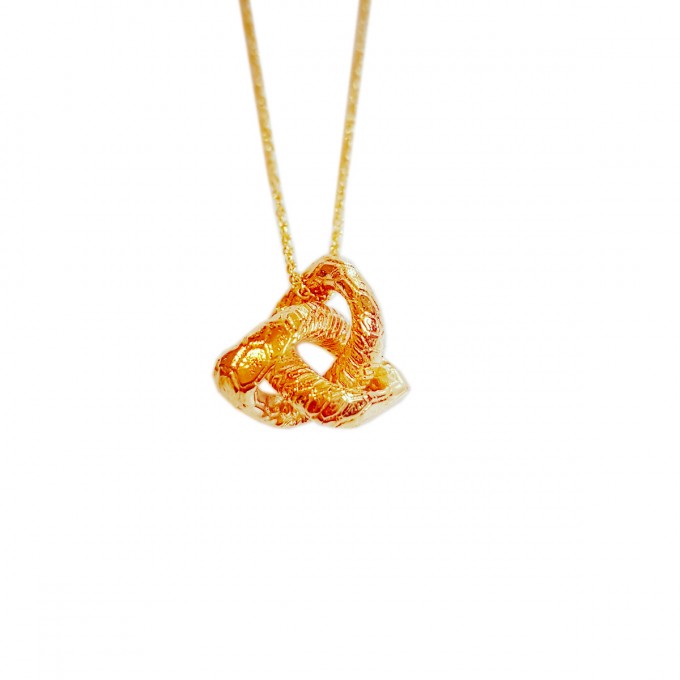 SPACE JEWELS.
The Love Atom Halskette.
Smooth, complex, alive. SPACE JEWELS.
The Love Atom Halskette.
Smooth, complex, alive.