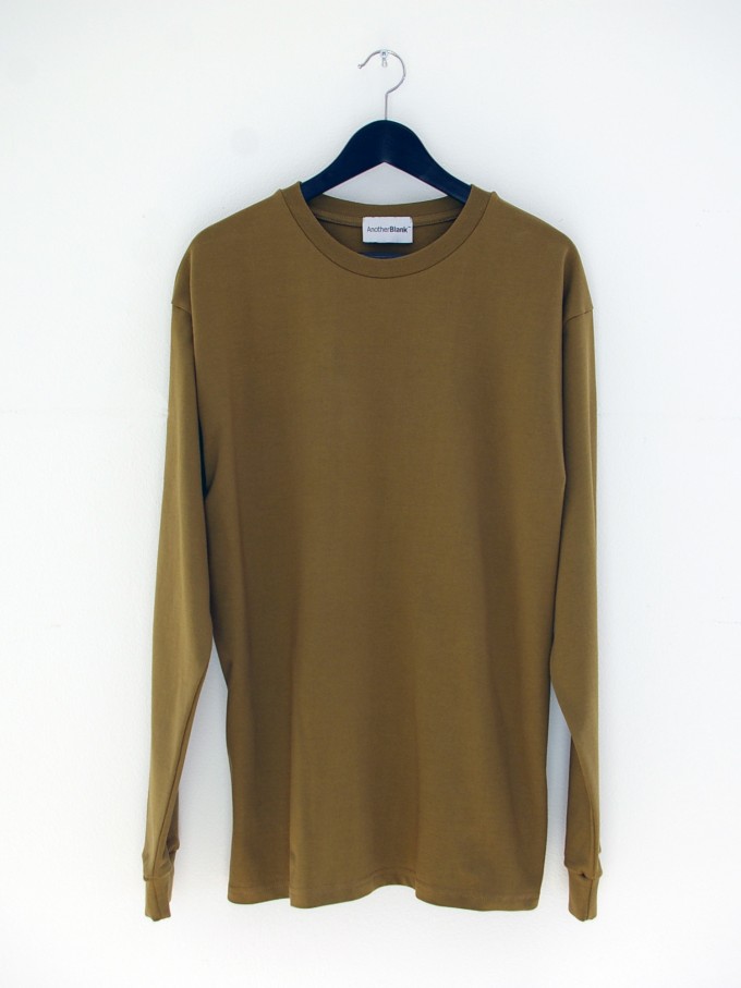 AnotherBlank BASIC LONGSLEEVE OLIVE 240G AB_LS_M_016 AnotherBlank BASIC LONGSLEEVE OLIVE 240G AB_LS_M_016