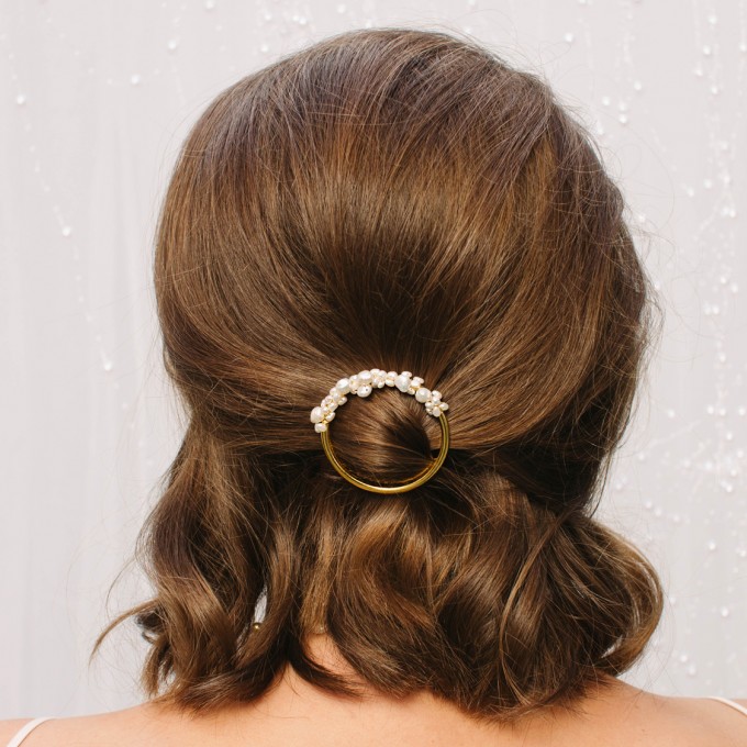 ST'ATOUR MAGNA HALF - Haarspange mit Perlen in Gold, Silber oder Roségold ST'ATOUR MAGNA HALF - Haarspange mit Perlen in Gold, Silber oder Roségold