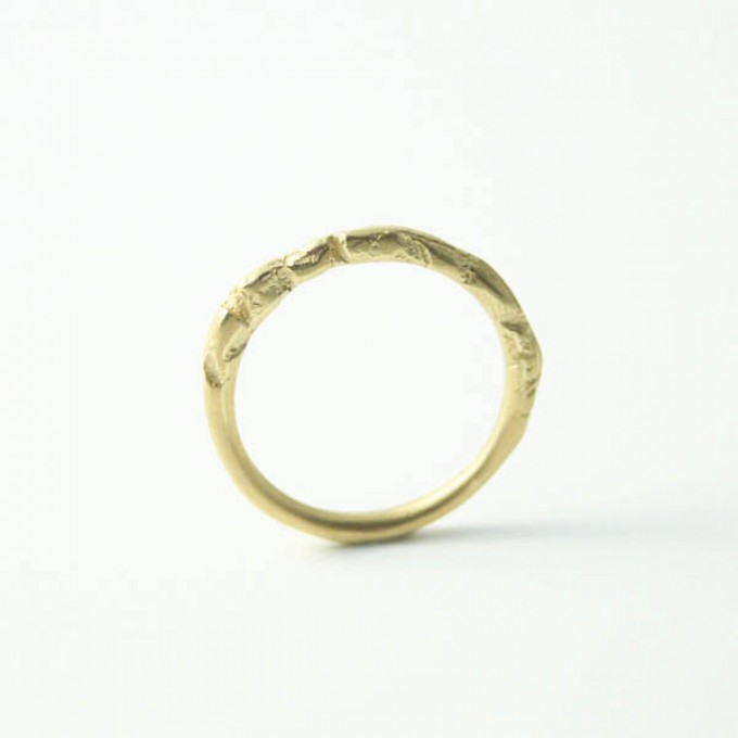 Miriam Gonnissen | Jewellery
Ring (gelbgold) aus der Kollektion "Konstruktion" Miriam Gonnissen | Jewellery
Ring (gelbgold) aus der Kollektion "Konstruktion"