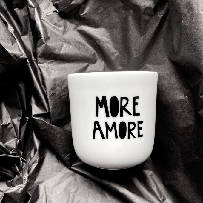 Love is the new black — Becher "More Amore"