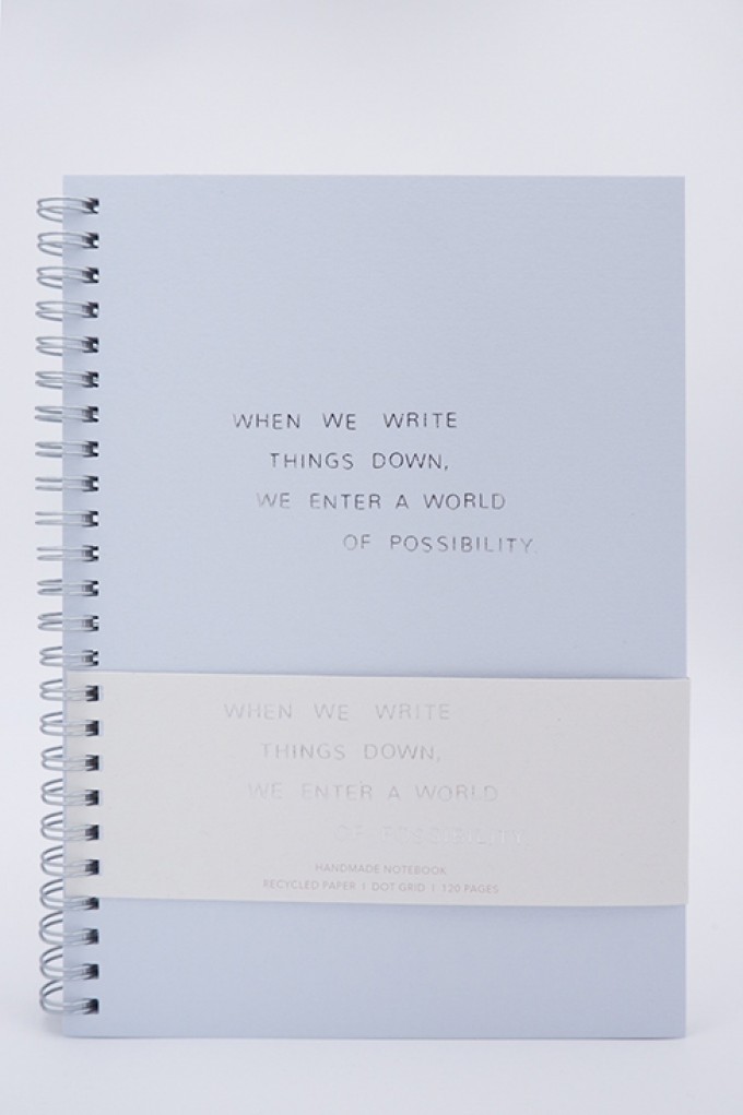 WHEN WE WRITE THINGS DOWN, WE ENTER A WORLD OF POSSIBILITY - Notizbuch - Anna Cosma WHEN WE WRITE THINGS DOWN, WE ENTER A WORLD OF POSSIBILITY - Notizbuch - Anna Cosma