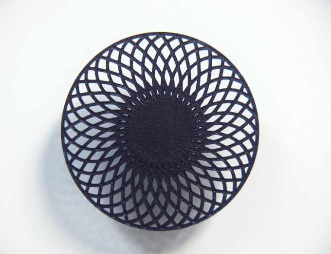 Theobalt.design Hypotrochoid Brosche schwarz Theobalt.design Hypotrochoid Brosche schwarz