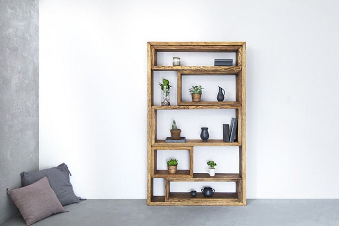 FraaiBerlin – Bücherregal aus Bauholz Marie FraaiBerlin – Bücherregal aus Bauholz Marie