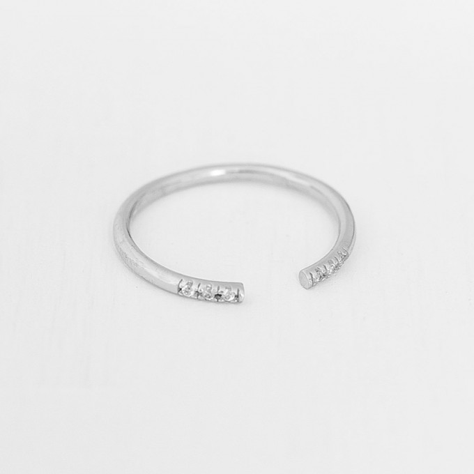 Oh Bracelet Berlin – Stapelring VI offen aus 925 Sterlingsilber weißvergoldet Oh Bracelet Berlin – Stapelring VI offen aus 925 Sterlingsilber weißvergoldet