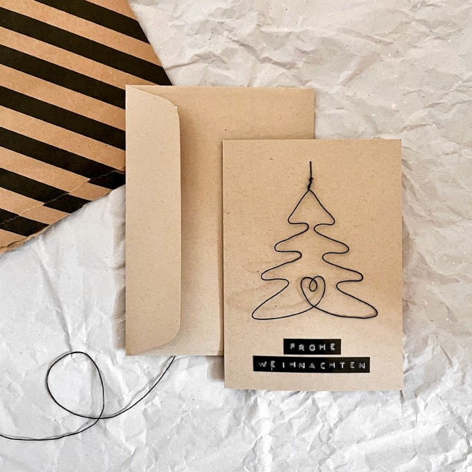 TYPOP Weihnachtskarte „Frohe Weihnachten" Klappkarte mit Drahtbaum und Umschlag TYPOP Weihnachtskarte „Frohe Weihnachten" Klappkarte mit Drahtbaum und Umschlag