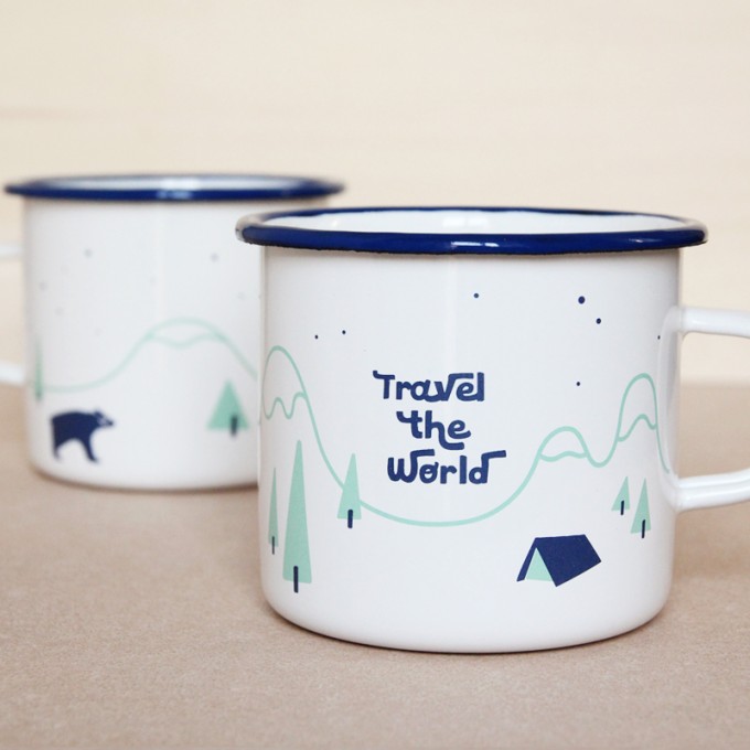 JUNOgraphics Emaillebecher 430 ml – Travel the World JUNOgraphics Emaillebecher 430 ml – Travel the World