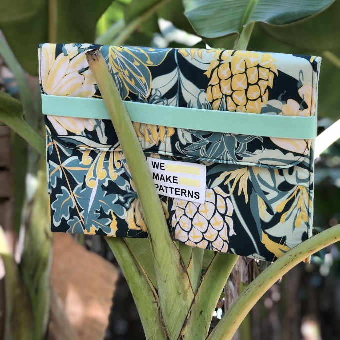 We Make Patterns - Laptop Bag Jungle - Green/Blue We Make Patterns - Laptop Bag Jungle - Green/Blue