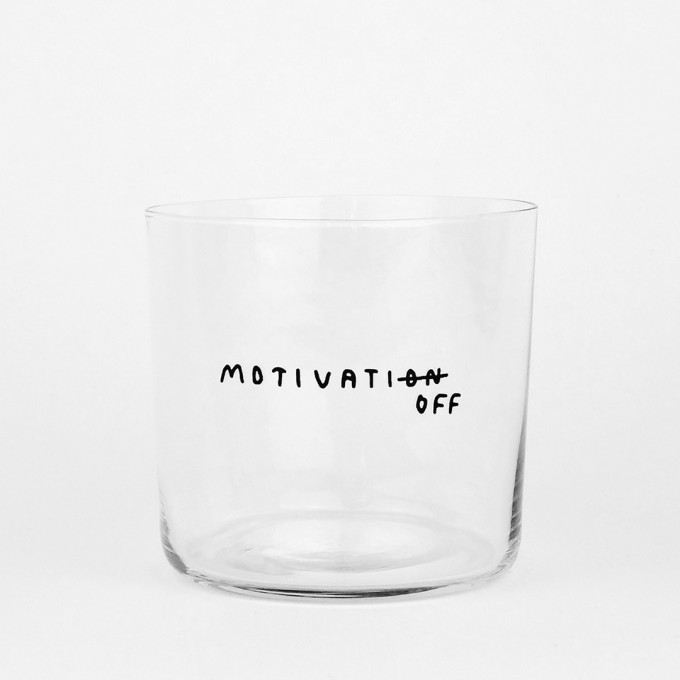 MOTIVATI-OFF Glas – yahya studio, johanna schwarzer MOTIVATI-OFF Glas – yahya studio, johanna schwarzer