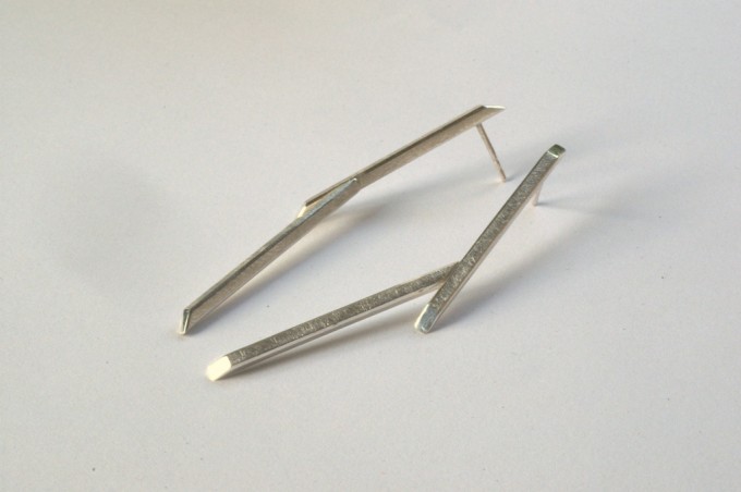 DOPPELLUDWIG – Ohrringe "GEKNICKT" aus 925/- Silber DOPPELLUDWIG – Ohrringe "GEKNICKT" aus 925/- Silber